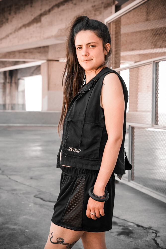 MINISHORT / PoliƩster / Black Holes - Imagen 3