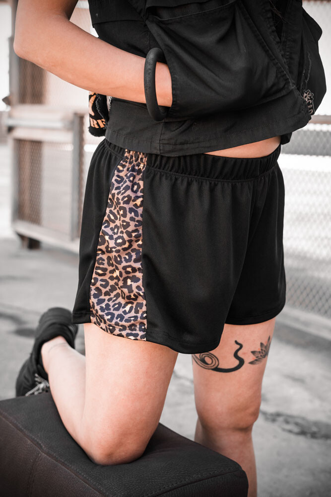 MINISHORT / PoliƩster / Leopard - Imagen 2