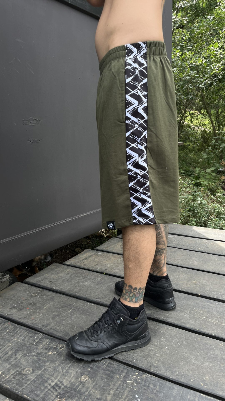 LINE BASKET PANTS / green + abstract - Imagen 3
